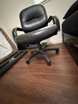 Computer chair