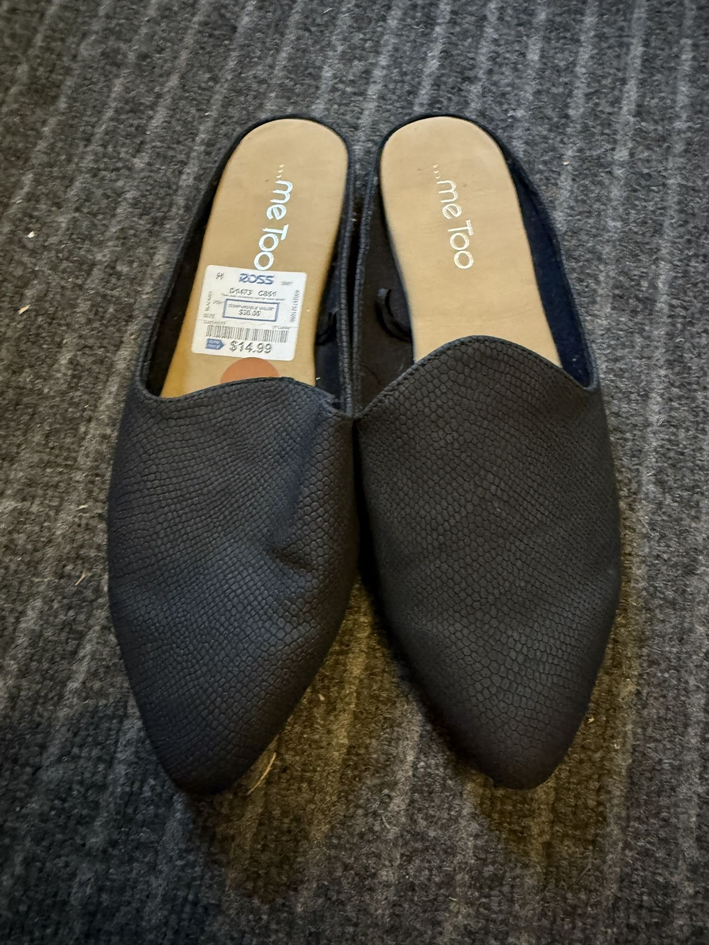 WOMENS SIZE 8 SLIP ON DRESS SHOE