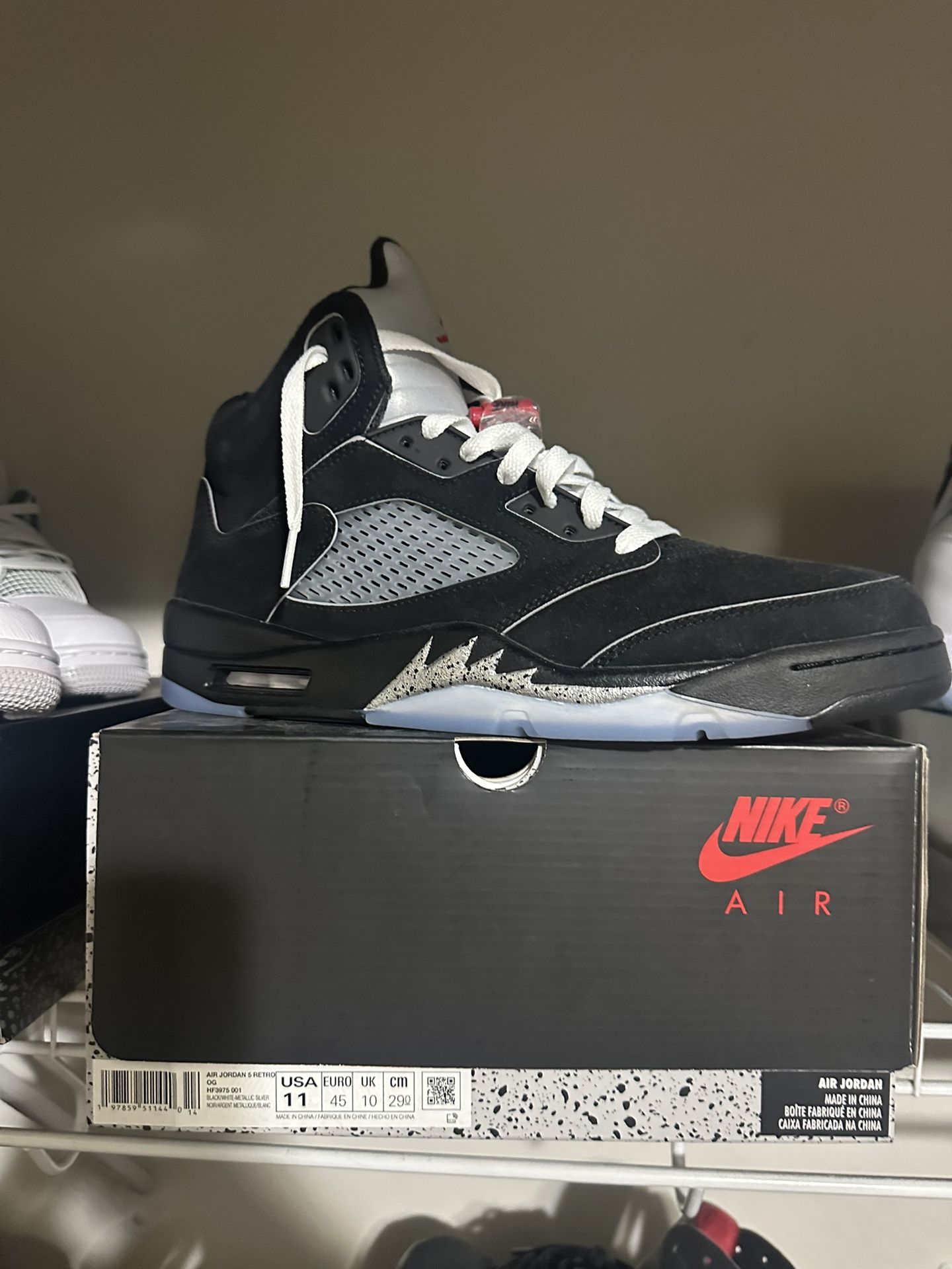Jordans Metallic 5s Size 11 VNDS