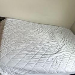 Queen Bed