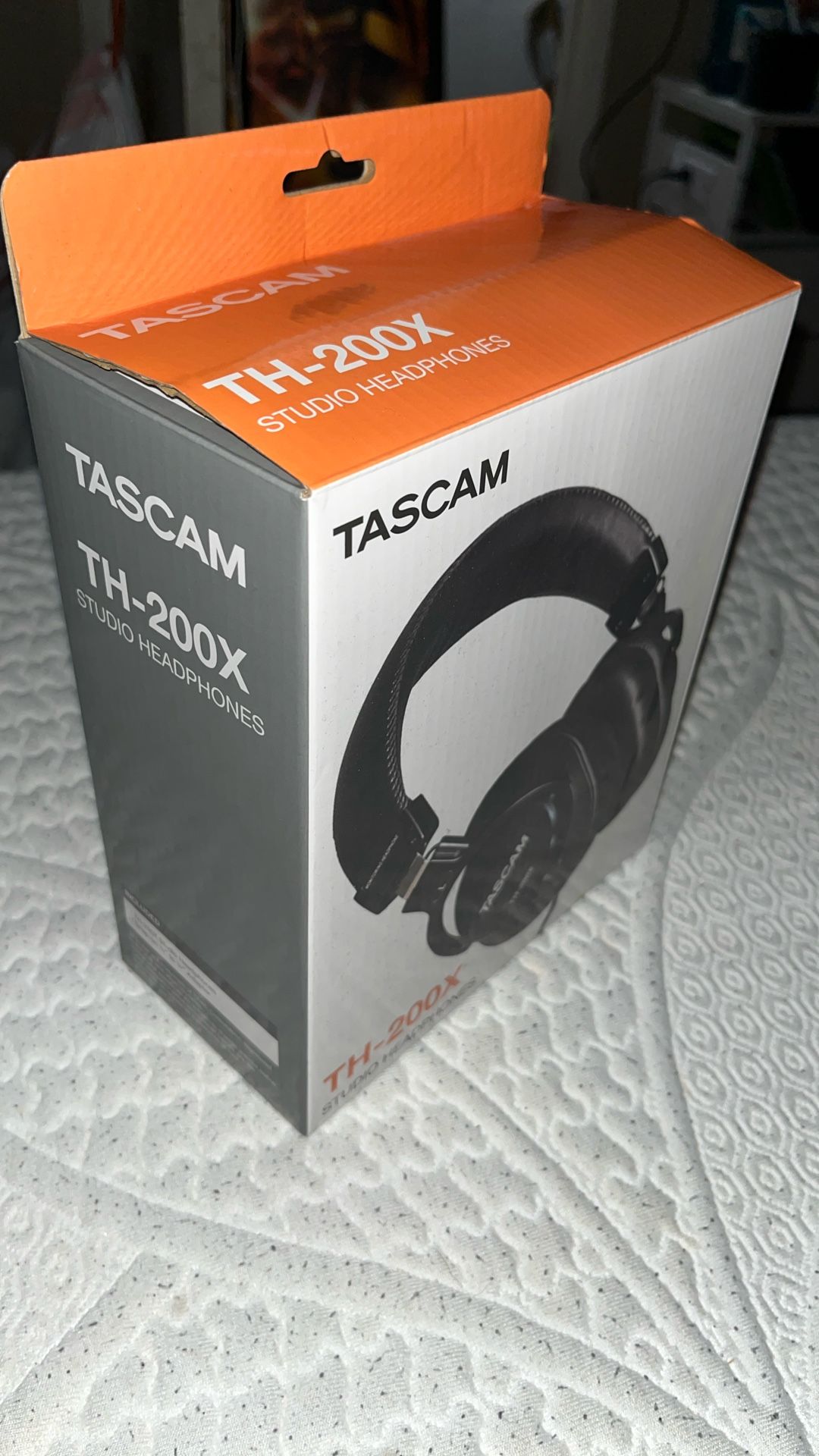 Tascam Th-200x Studio Headphones