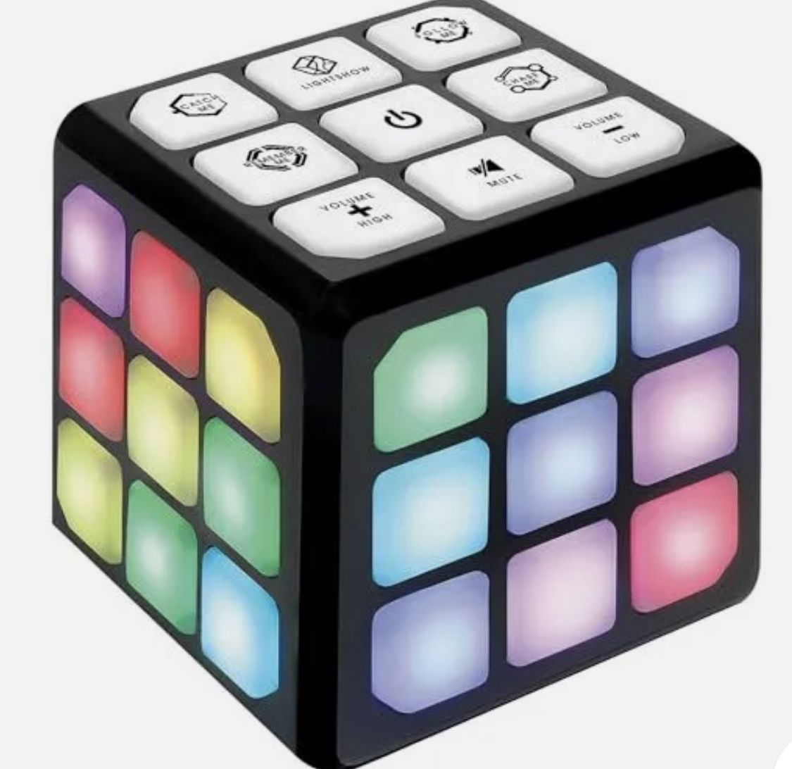 Winning Fingers Flashing Cube Electronic Memory & Brain Game