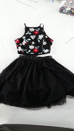 TWO2-PIECE HOMECOMING/PROM DRESS