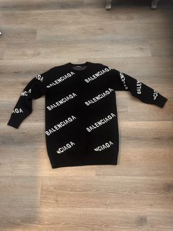 Balenciaga Sweater S -m Size