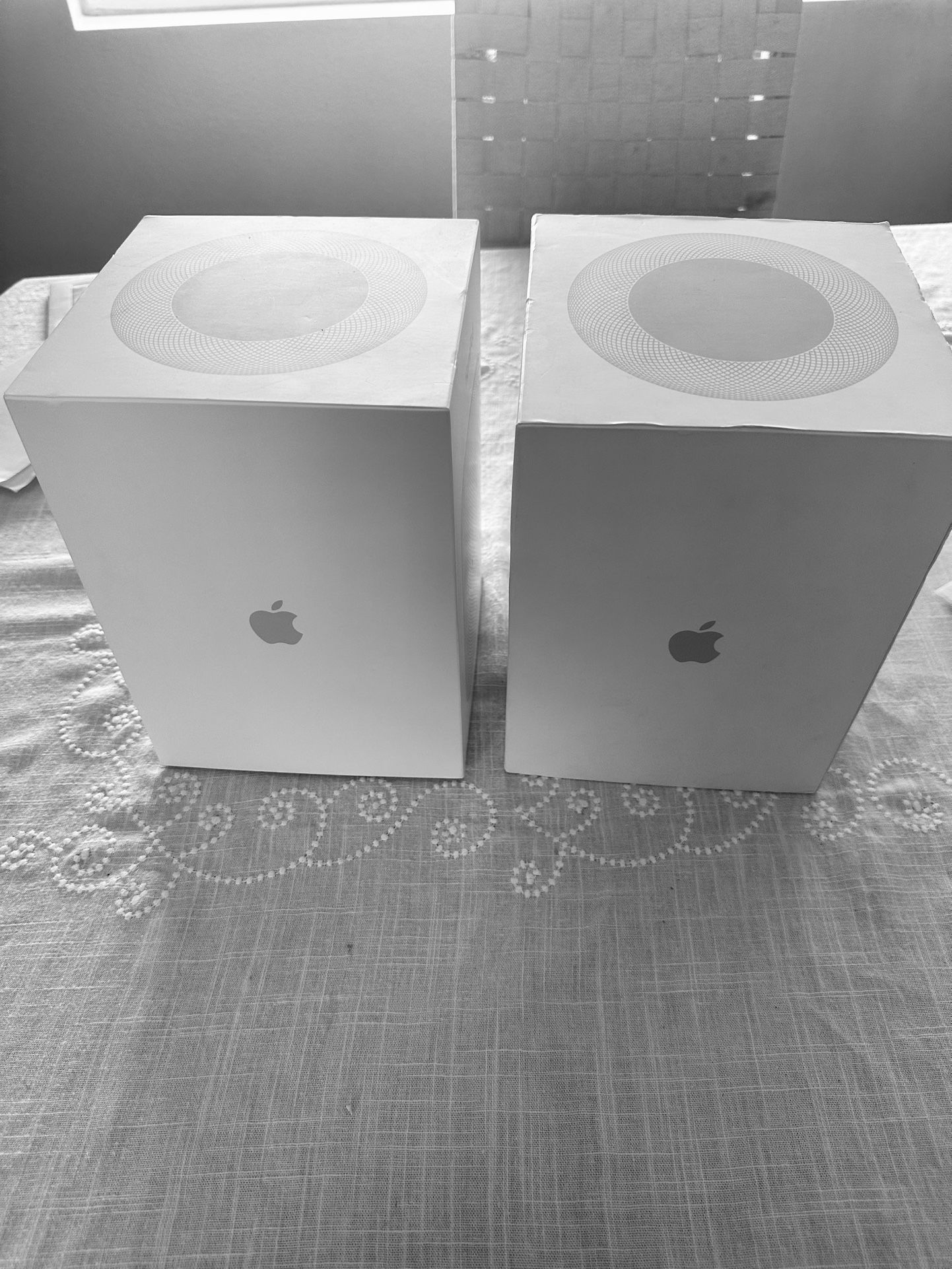 APPLE HOMEPOD - Like New In Box - 2 PCS - White