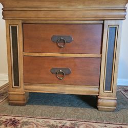 2 Drawer Dresser/nightstand - Dick Idol