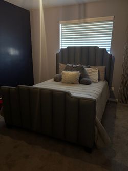 Full size bed