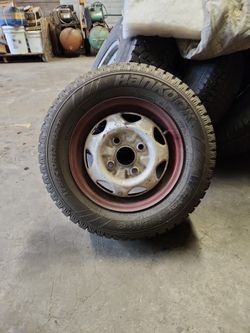 Hancook Studded Tires On Wheels