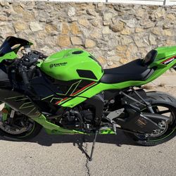2025 Kawasaki ZX6R