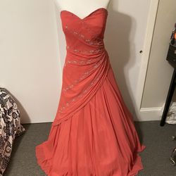 Gorgeous Princess Ballroom Gown In Mint Condition 