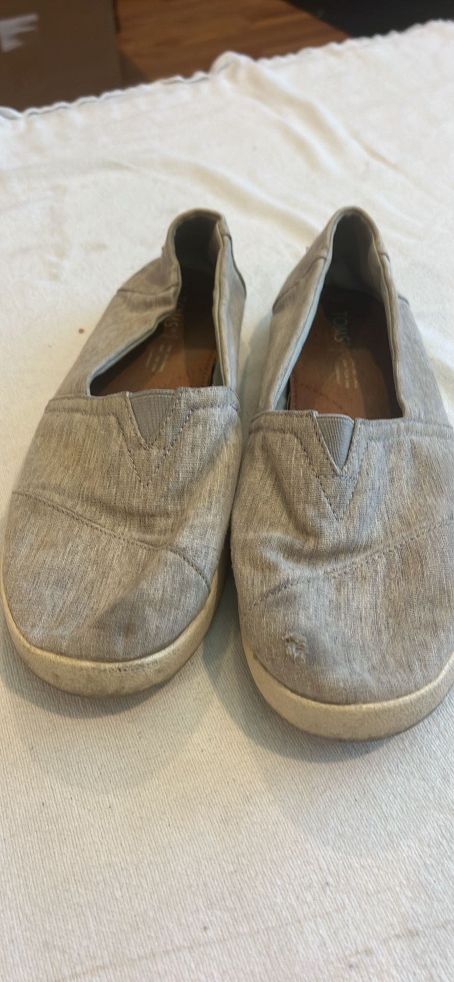 Toms