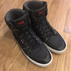 Size 9.5 Levi's Strauss & Co. Men's High Top Sneakers Black w/ White Soles