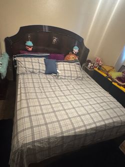 King Size bed with matress and 2 side tables plus tv big stand