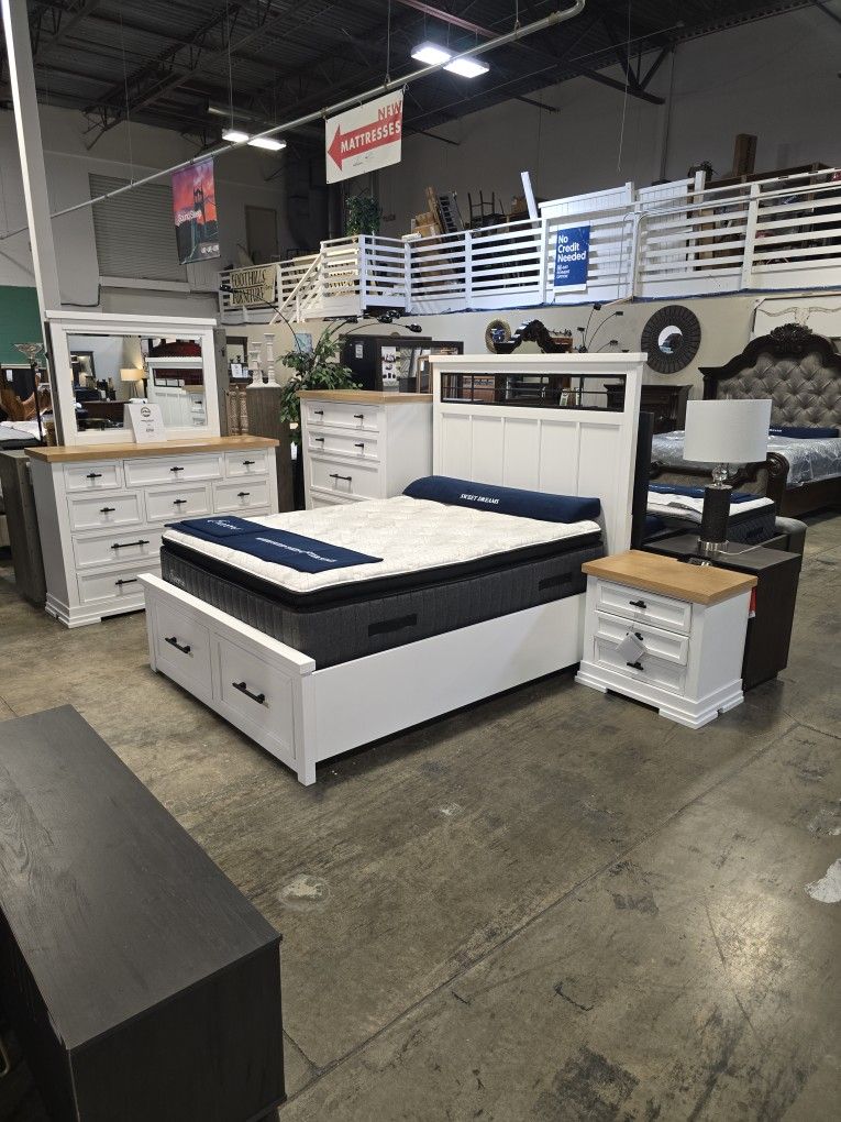 Amazing White And Wood Bedroom Set