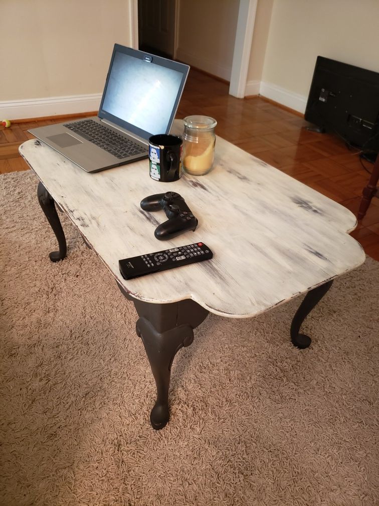 White and grey coffee table