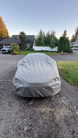 Leader car cover