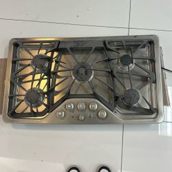 General Electric Built In Gas Stove top 30in