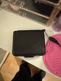Fly fishing flies w/ case