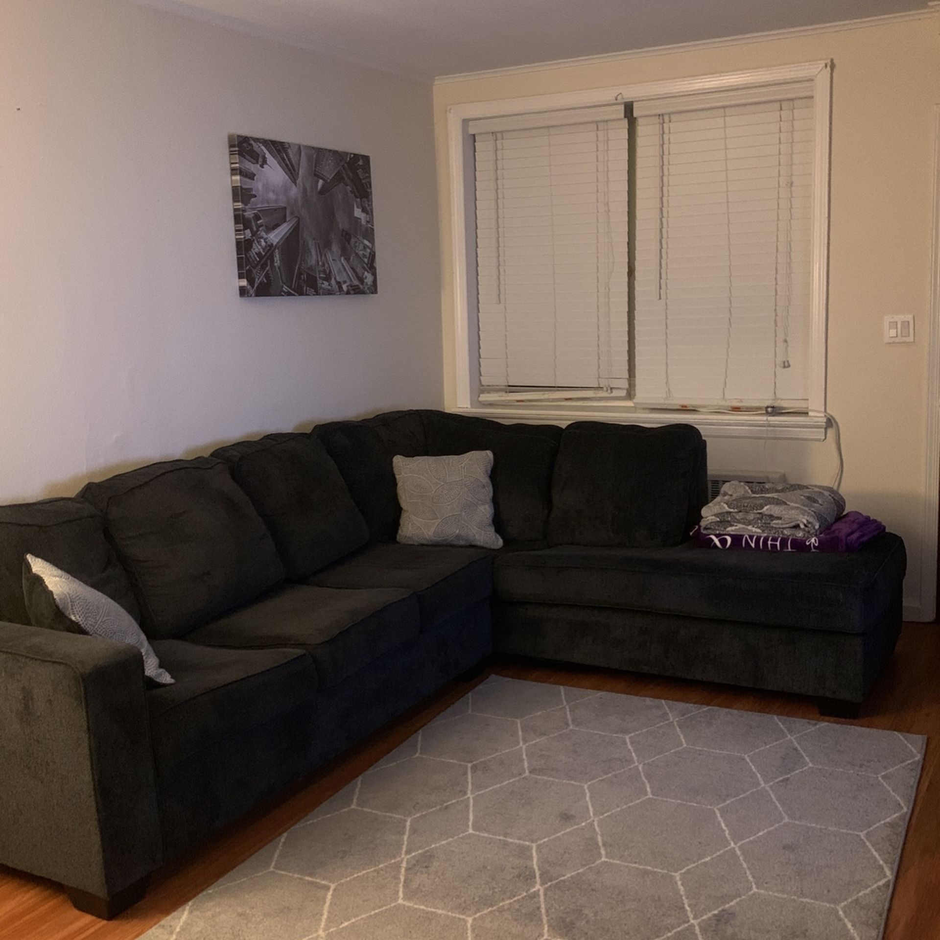 L-SHAPED COUCH