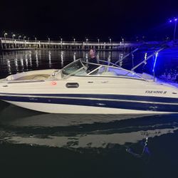 2003 Four Winns Fun ship 214 deck boat