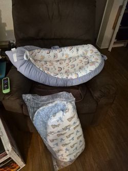 Baby Travel Beds New Never Used Open One To Show