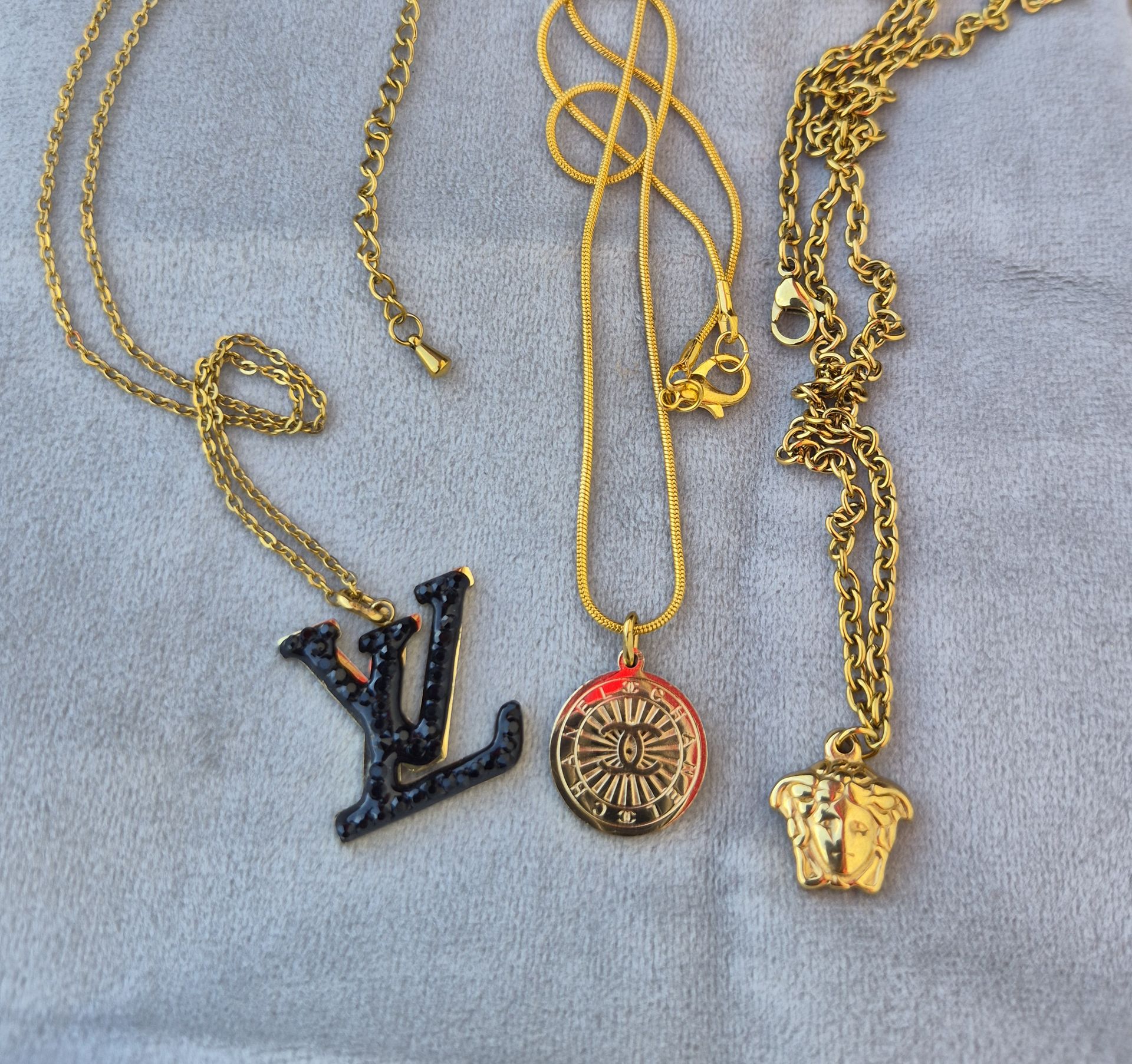 Fashion necklaces