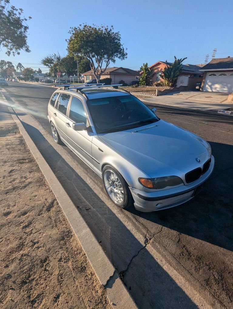 2003 BMW 325i