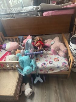 Toddler bed with two bathroom mattresses