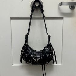 Balenciaga Women’s Le Cagole Shoulder Bag