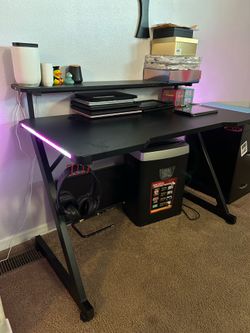 Gaming / Computer desk/lights