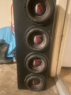 4 10s Massive subwoofers