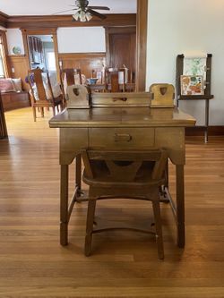 Vintage kenmore sewing machine table/wooden desk