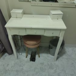 Vanity With Stool 