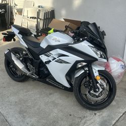2017 Kawasaki Ninja 300 ABS