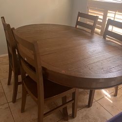 Dining Room/kitchen Table And Chairs