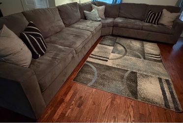 Sectional couch