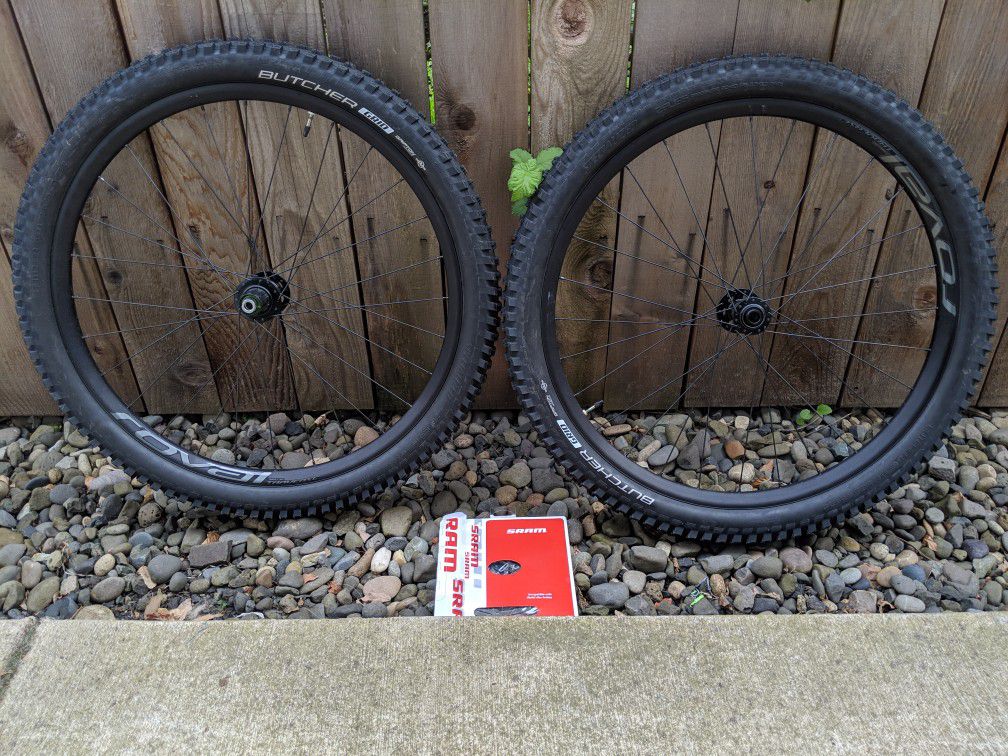 Roval Traverse 650b 27.5" BOOST Wheelset + tires and rotors