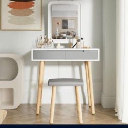 Makeup Vanity With Stool And Backlit Mirror