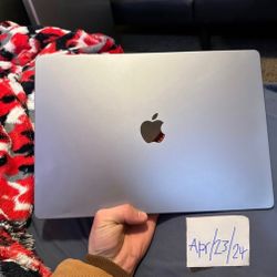 Apple Macbook Pro A2485 16in. M1 Pro 3.2 GHz 512GB SSD