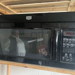 Microwave Over Stove Under Cupboard 