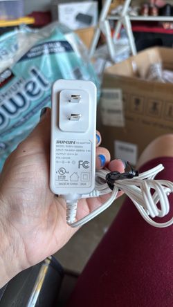Sunun AC adapter