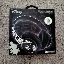Mickey Mouse Wireless Headphones  (Over the Ear Bluetooth)
