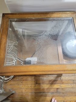 FREE: Coffee table with bottom shelf