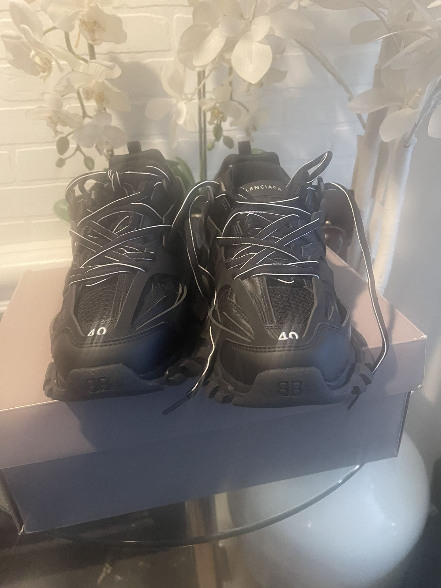 Balenciaga Size 40 for Sale Montgomry - OfferUp