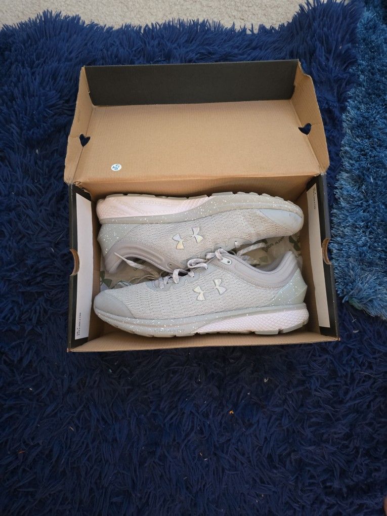 UA W changed Escape 3s Shoes