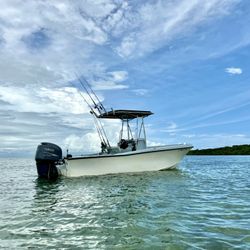 1985 Mako 224