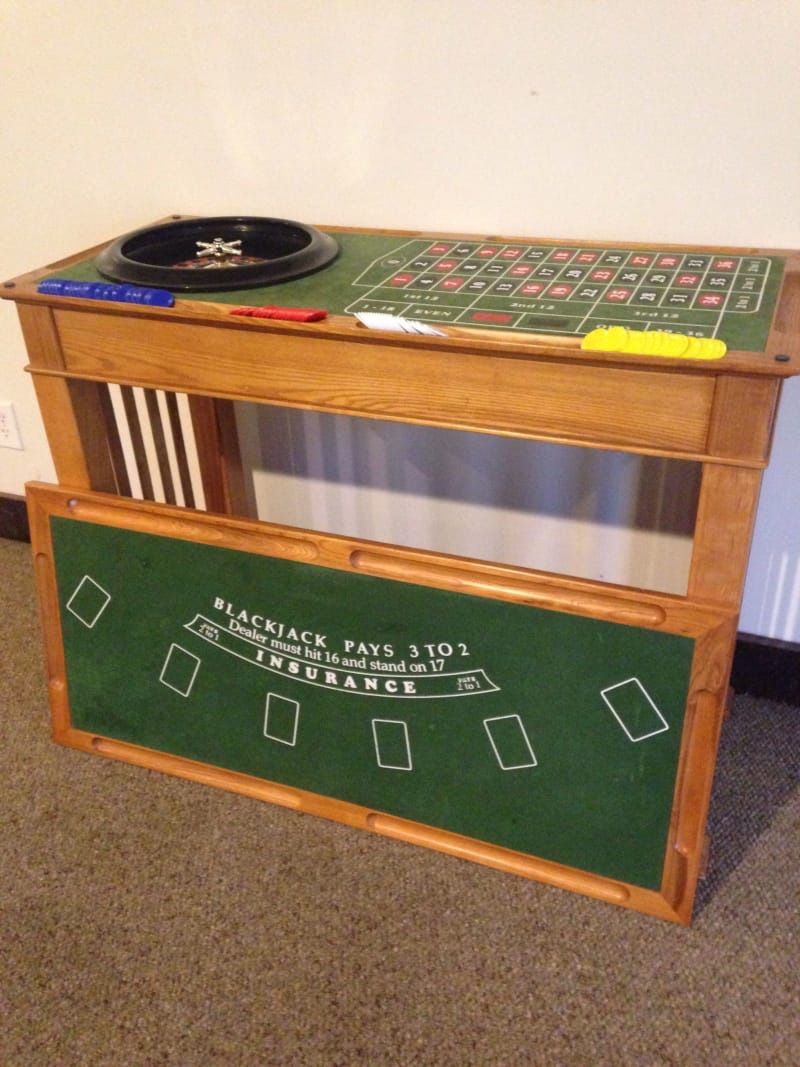 4 in 1 Wooden Casino Bar Game Table Roulette Craps Blackjack Poker