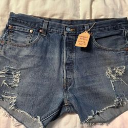 Levi’s 501 Cut Offs