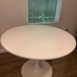 IKEA Docksta Table