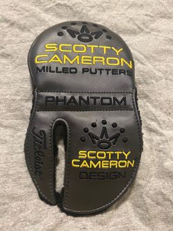 Like new pre-owned Scotty Cameron Phantom mallet Headcover